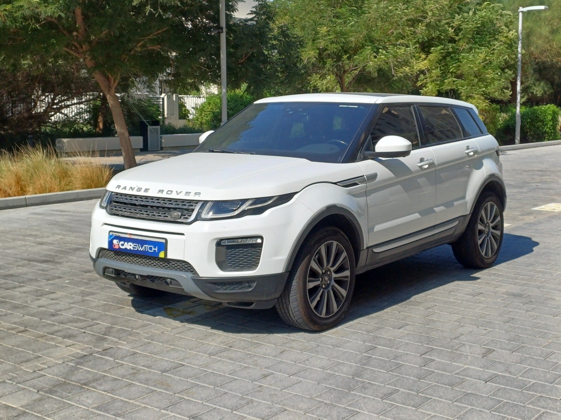 Used 2016 Range Rover Evoque for sale in Dubai